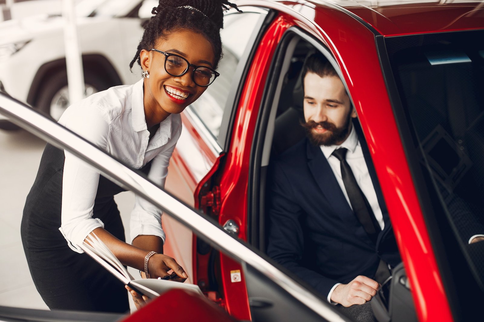 Revving Up Profits: Trends and Tactics in Car Merchandising from Dubai